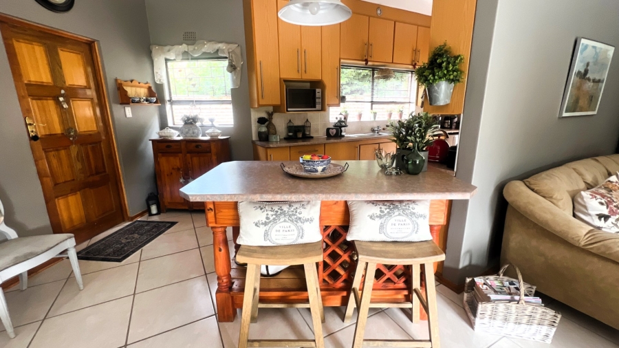 4 Bedroom Property for Sale in Langenhovenpark Free State